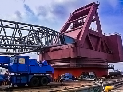 cẩu nổi sức nâng 1000 tấn